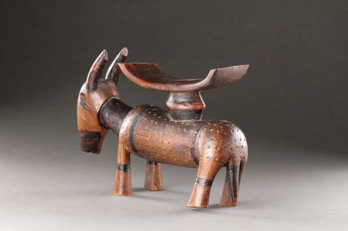 An Unusually Large and Fine Tsonga ‘Antelope’ Headrest  - 