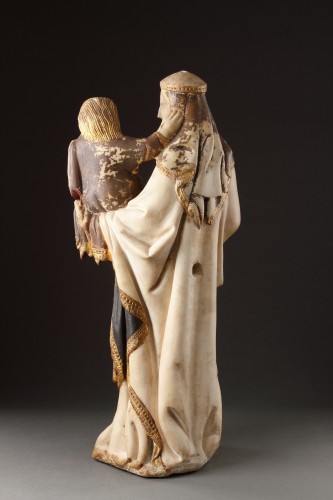 XIe au XVe siècle - Vierge à l'Enfant, groupe en marbre polychrome et dorure Vers 1330 - 1340