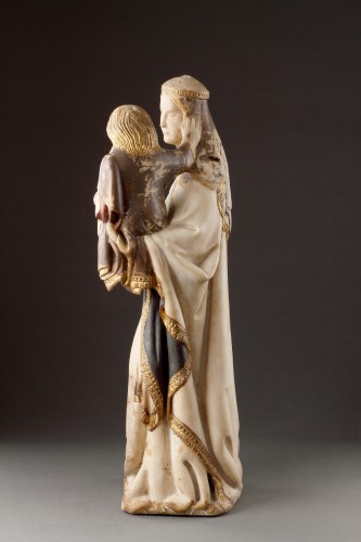 Vierge à l'Enfant, groupe en marbre polychrome et dorure Vers 1330 - 1340 - 