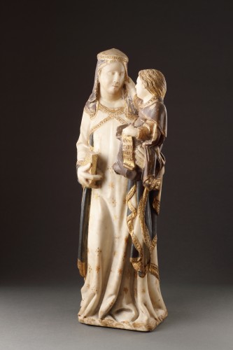  - Vierge à l'Enfant, groupe en marbre polychrome et dorure Vers 1330 - 1340