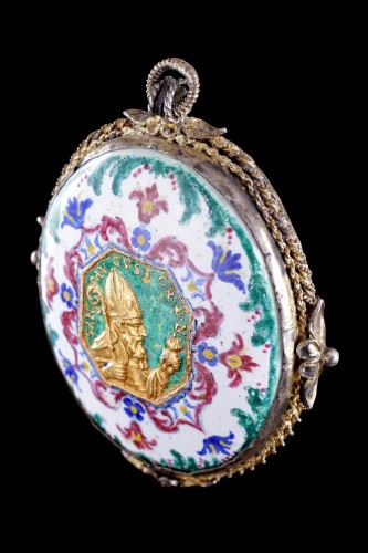 A Rare Berlin Silver Gilt Mounted Rock Crystal and Enamel Pendant - 