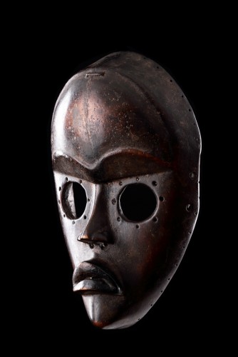  - Masque Dan