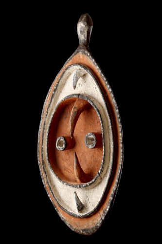 An Early Large and Fine Bahinemo ‘Garra’ Hook Mask - Tribal Art Style 