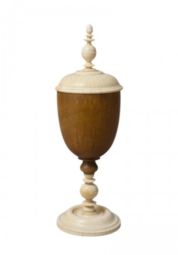 A Fine and Large Late Renaissance Turned Standing Cup and Cover on Knopped 