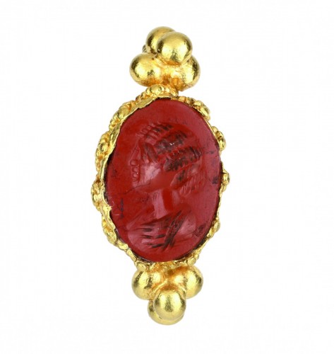 BC to 10th century - A Finely Set Ring with an Engraved Period Jasper Intaglio