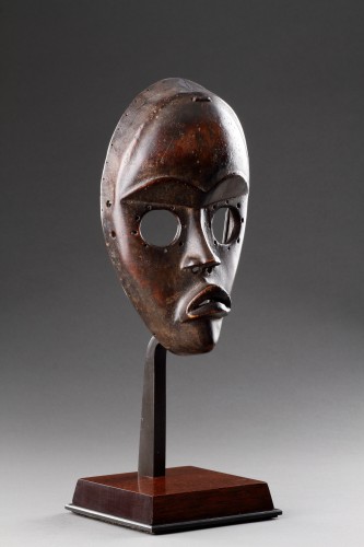 Antiquités - A Dan Mask 