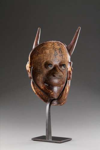 Masque en hinoki représentant « Ja » - 