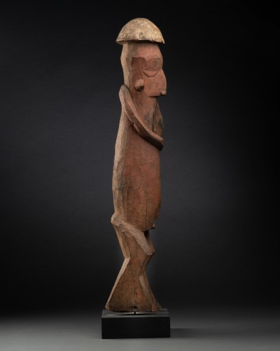 Antiquités - A Fine Abstract Standing Figure / Statue 