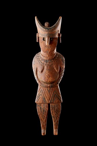 Paire de figures funéraires sculptées du peuple Kalasha - Finch and Co