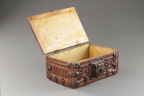  - A Finely Carved and Metal Mounted Casket ‘Minnekästchen’ with original lock