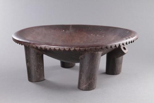 18th century - Polynesian Fijian Priest’s ‘Tanoa’ or ‘Kumete’ Shallow Bowl