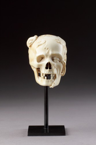 17th century - An Exceptional German Carved Ivory Vanitas 