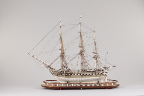 Exceptionnel modèle de navire réalisé par des prisonnier de guerre français - Collections Style 