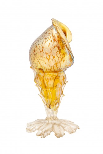 Antiquités - Small Conch Shell Vase Loetz Candia Papillon decoration ca. 1900