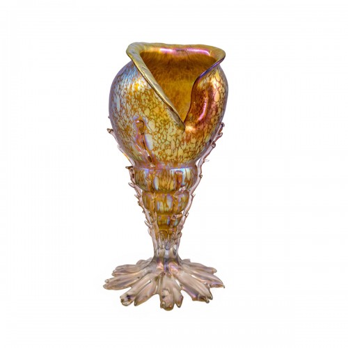 Large conch shell vase Loetz Candia Papillon decoration ca. 1900