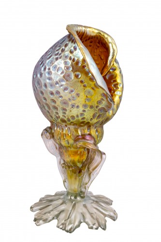 Loetz Conch Shell Vase Diaspora decoration ca 1902 Art Nouveau Glass - Art nouveau