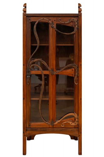 Vitrine avec raccord en cuivre Gustave Serrurier-Bovy vers 1898 - Mobilier Style Art nouveau