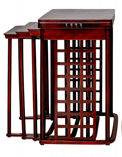 Mobilier Table & Guéridon - Tables gigognes, conception Josef Hoffmann, réalisation J. & J. Kohn, modèle n° 988,