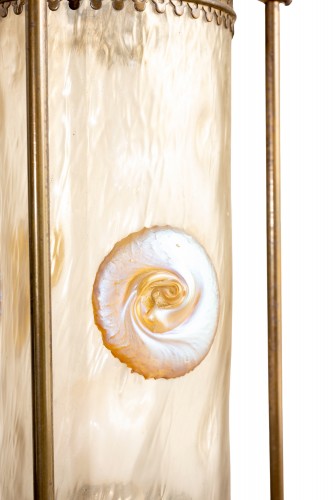 Suspension avec abat-jour en verre, décor « Nautilus » de Loetz, vers 1902 - Florian Kolhammer