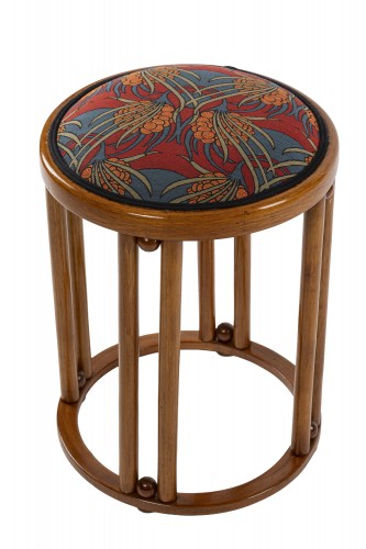 Tabouret modèle Fledermaus Josef Hoffmann et Gustav Siegel J. & J. Kohn vers 1908 - Sièges Style Art nouveau