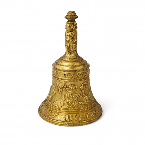 A Gilded bronze Table Bell - 