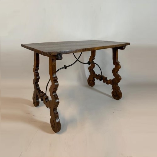 A Spanish Trestle Table, first quarter of the 17th Century - Furniture Style Renaissance