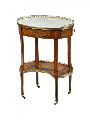 Oval-shaped table stamped Jean Pierre DUSSAUTOY (1719-1800) Paris