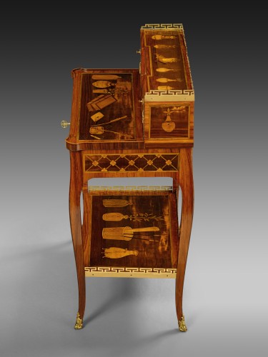 Bonheur du jour par Pierre HARRY MEWESEN (vers 1765) - Mobilier Style Transition