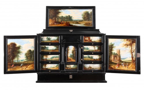 Cabinet Anversois  du17e attribué à Isaac Van OOSTEN