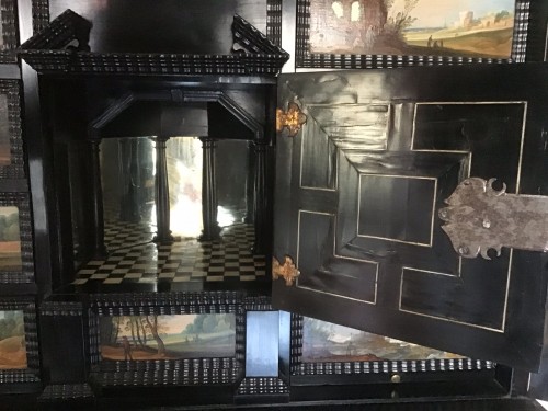 17th century - 17th-century Antwerp cabinet attributed to Isaac van Oosten