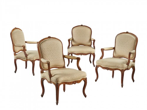 Suite de quatre fauteuils à la reine d'époque Louis XV Estampille de François-Noël Geny