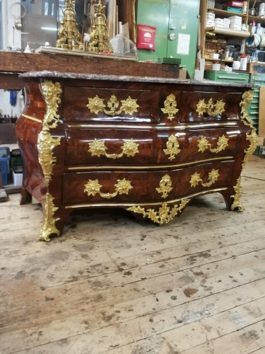 Grande et large commode tombeau - Frédéric Brossy