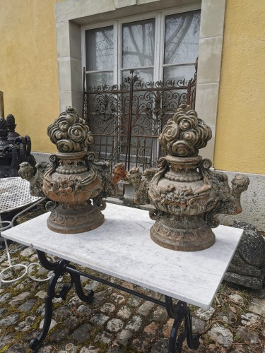 18th century - Pair of 18th century fire pots