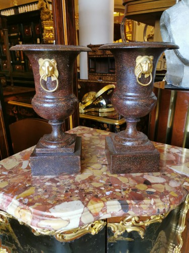 Empire - Pair of Medici vases in imitation of porphyry