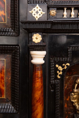  - Large cabinet in tortoiseshell and ebony from the 17th century