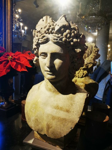 Directoire - Stone bust representing Bacchus