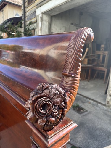 Antiquités - Bed in Cuban mahogany