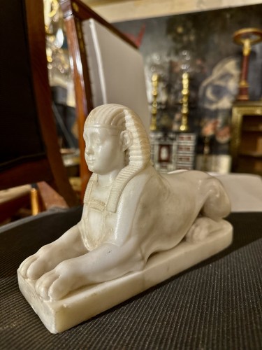 Sphinx en marbre de carrare - Frédéric Brossy
