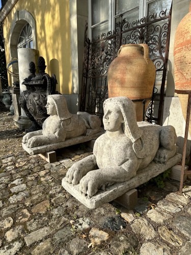 Pair of sphinxes in reconstituted stone - Architectural & Garden Style 