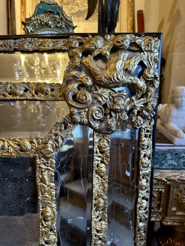 Miroir à pare-closes d’époque Louis XIV - Louis XIV