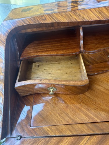 18th century - French Louis XV bureau de pente