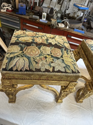XIXe siècle - Paire de tabourets fin 19e de style Louis XIV