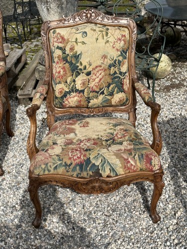Four Regence period armchairs and a sofa - French Regence