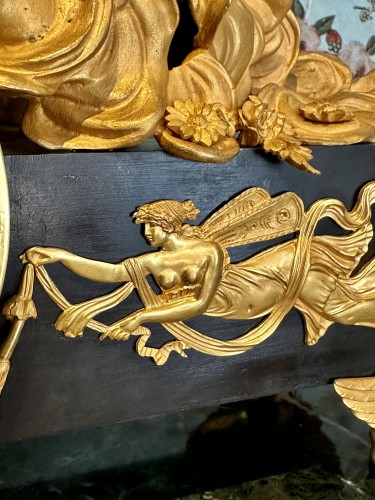 Importante pendule de cheminée d’époque Empire - Frédéric Brossy