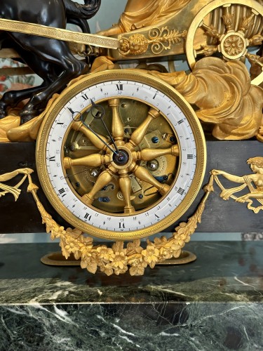 Antiquités - Importante pendule de cheminée d’époque Empire