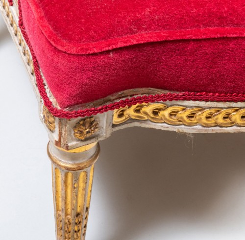 Antiquités - Paire de fauteuils a la Reine d'epoque Louis XVI