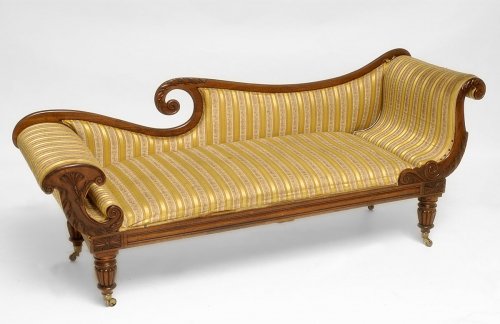 19th century - William IV period, carved mahogany recamier