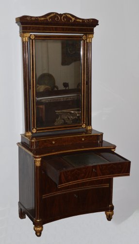 Spanish, Neoclassical, flame mahogany and parcel-gilt coiffeuse - Empire