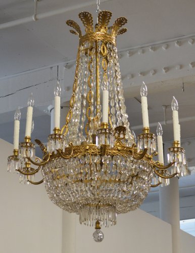 French, Charles X style, bronze d'ore and cut crystal chandelier