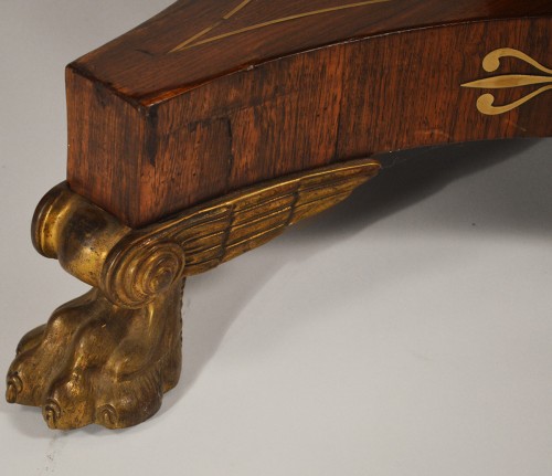 English Regency period, rosewood and brass-inlaid center table - 